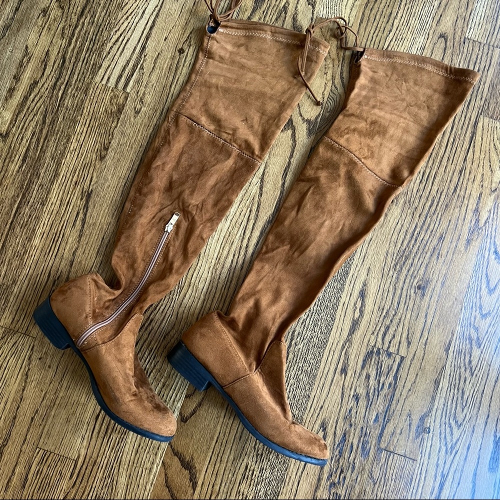 Hot Kiss flat over the knee boots